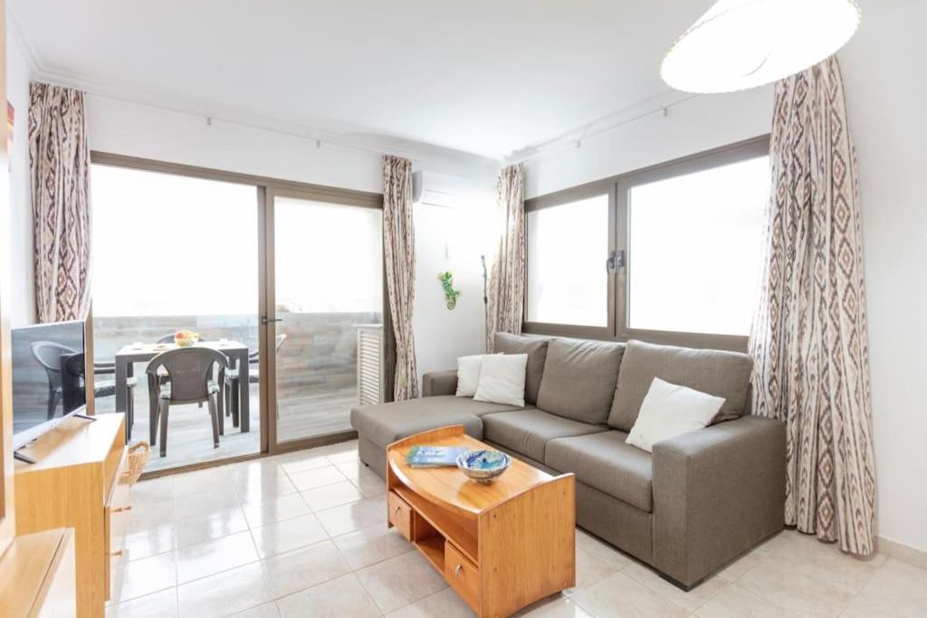 Apartamentos El Puerto, La Savina La Savina  Dış mekan fotoğraf