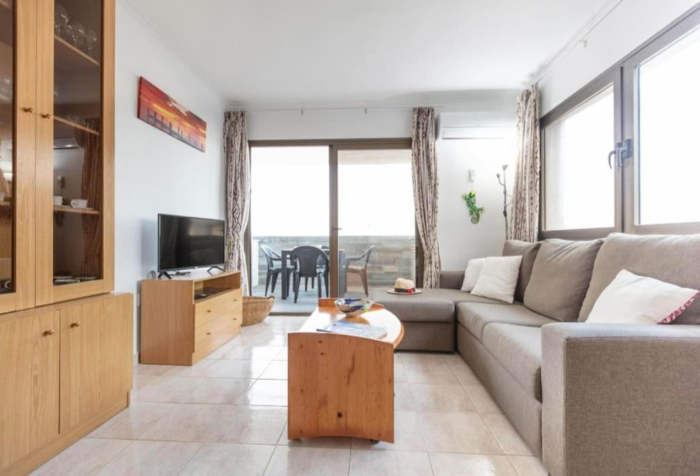 Apartamentos El Puerto, La Savina La Savina  Dış mekan fotoğraf