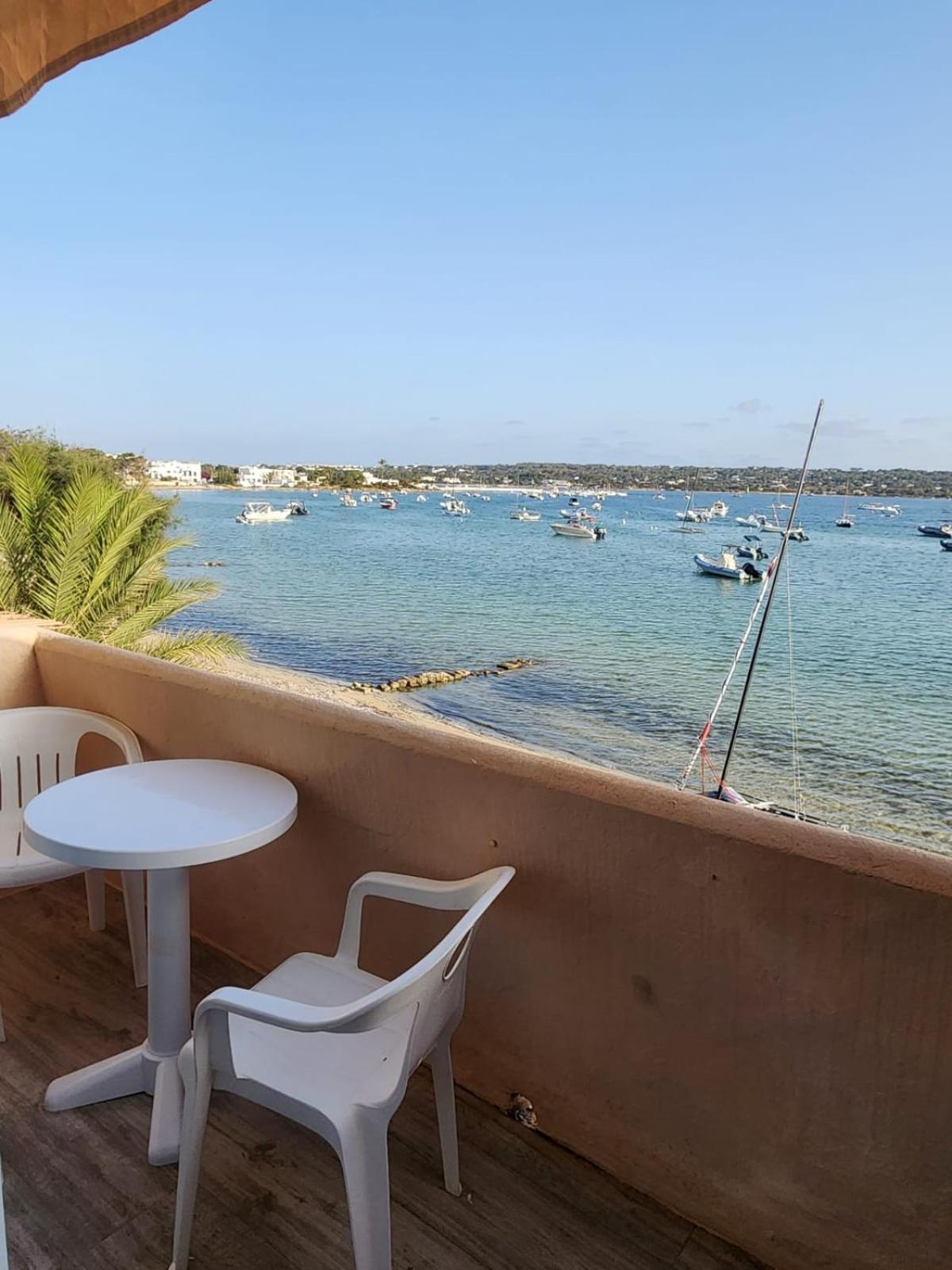 Apartamentos El Puerto, La Savina La Savina  Dış mekan fotoğraf