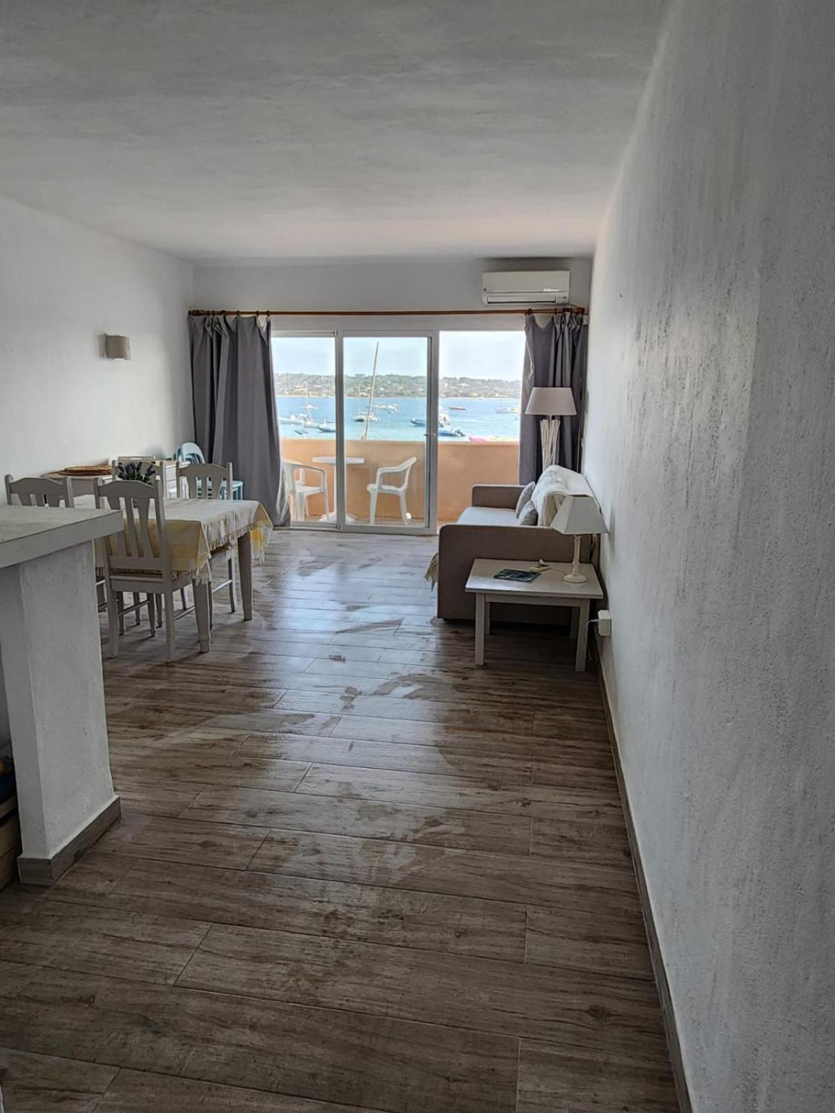 Apartamentos El Puerto, La Savina La Savina  Dış mekan fotoğraf