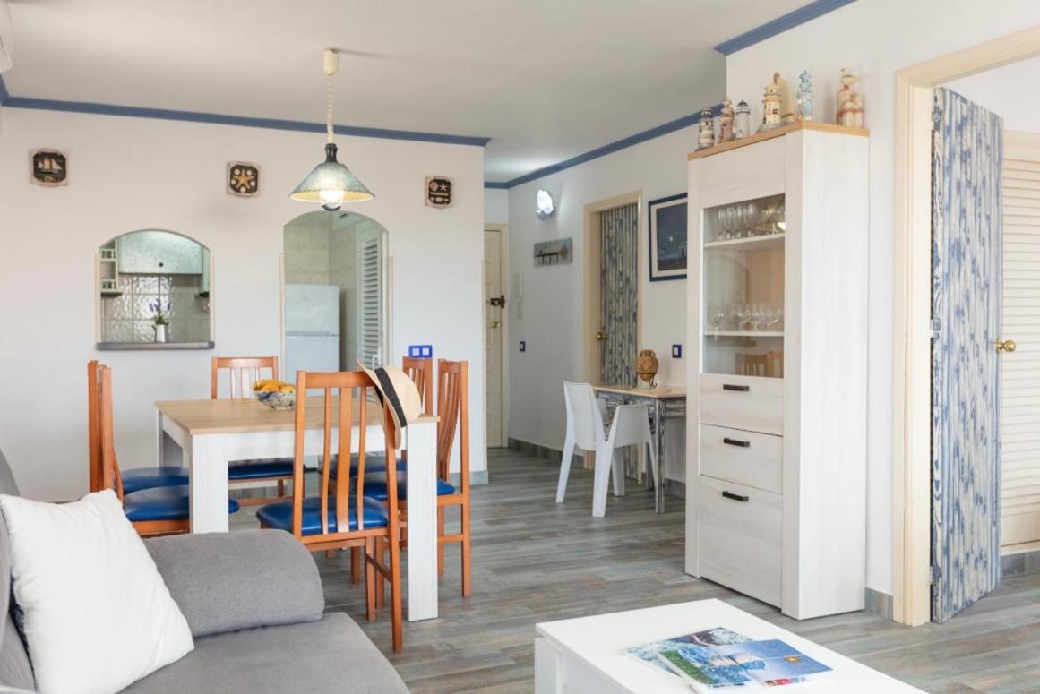 Apartamentos El Puerto, La Savina La Savina  Dış mekan fotoğraf