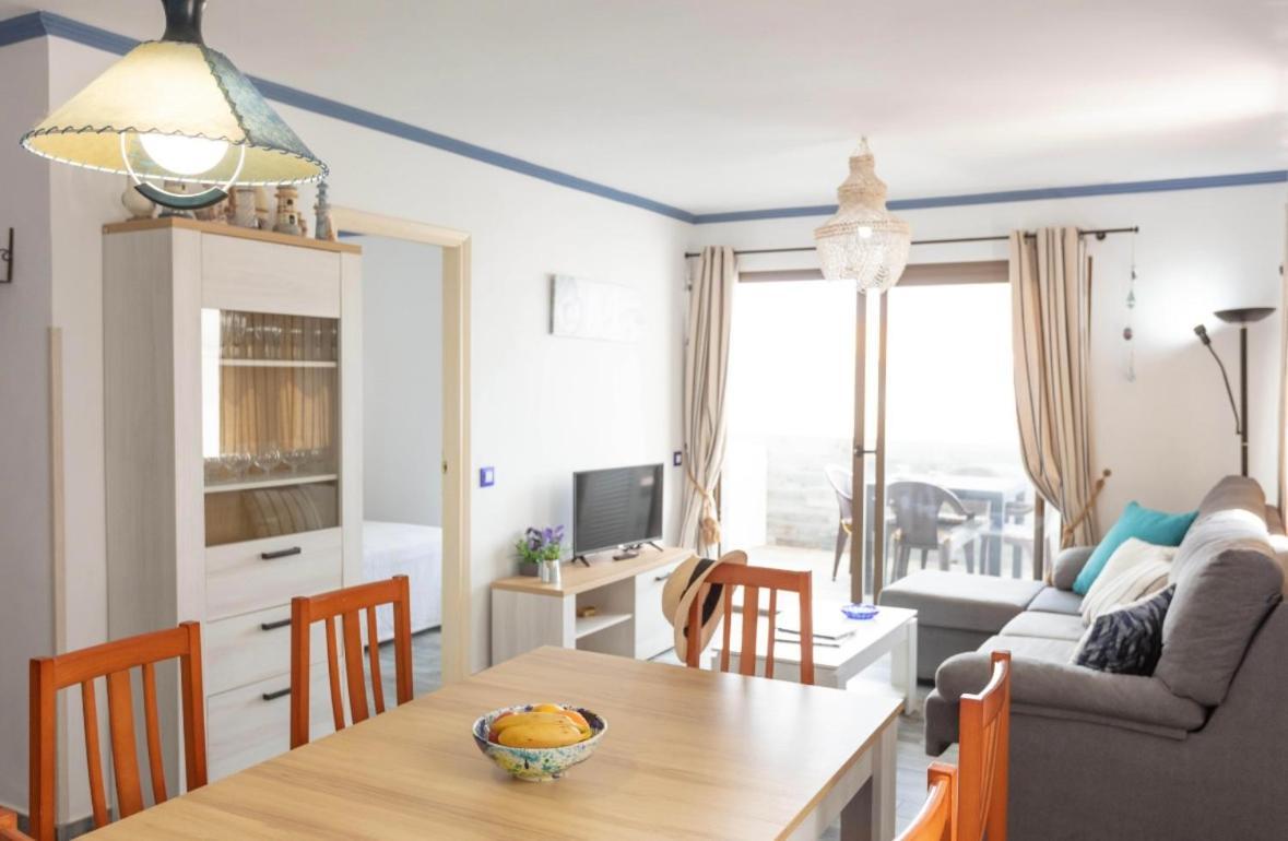 Apartamentos El Puerto, La Savina La Savina  Dış mekan fotoğraf