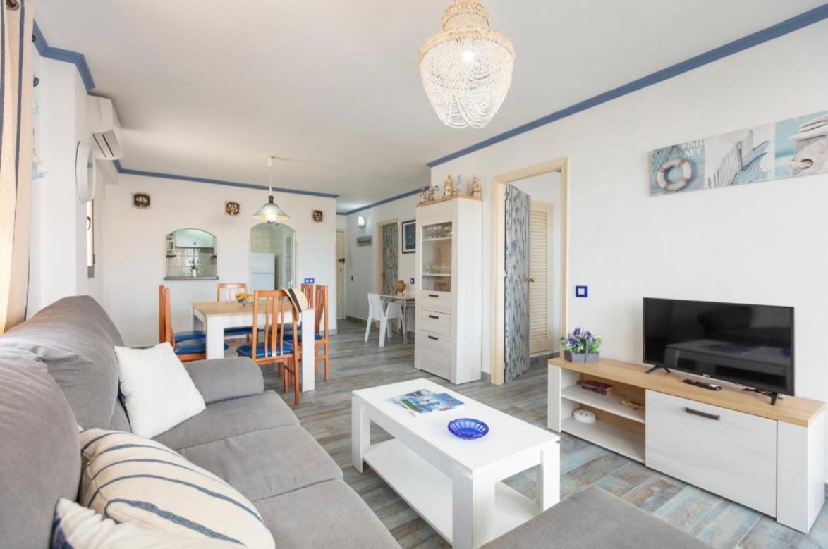 Apartamentos El Puerto, La Savina La Savina  Dış mekan fotoğraf