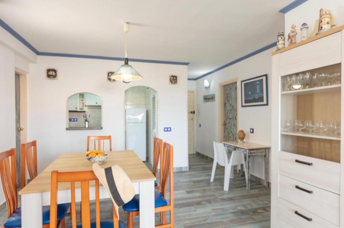 Apartamentos El Puerto, La Savina La Savina  Dış mekan fotoğraf